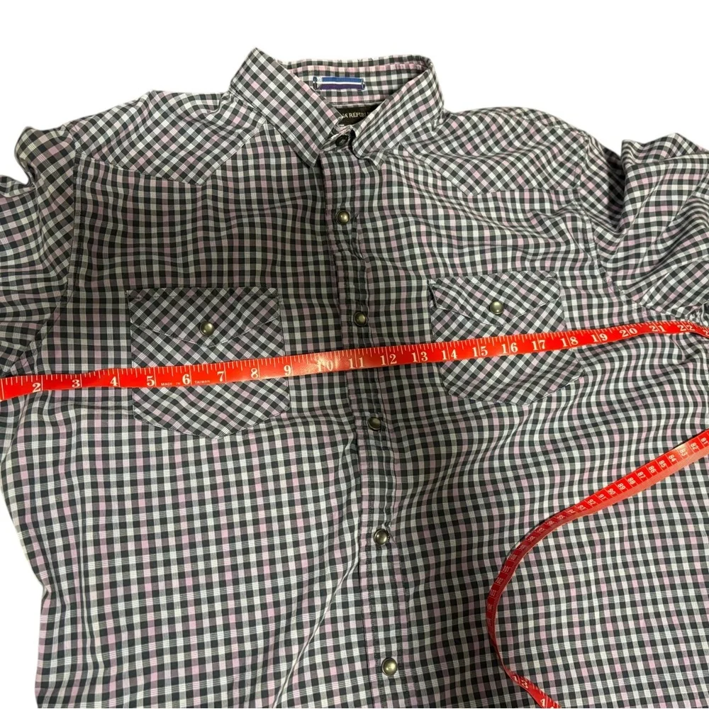 Banana Republic‎ Purple Gray Check Pearl Snap Pockets. Button Down Shirt. Large